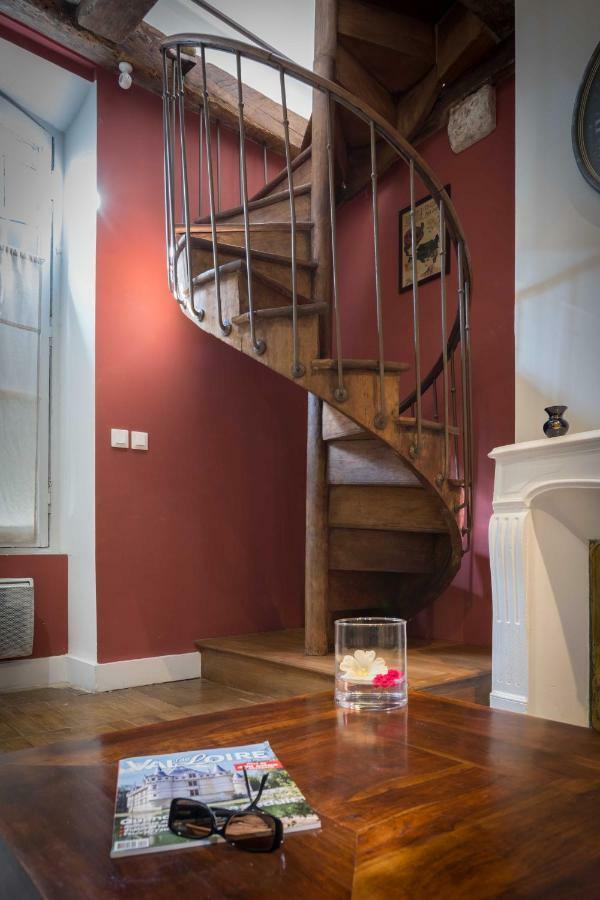 Le Relais Du Petit Lion Apartamento Blois Exterior foto